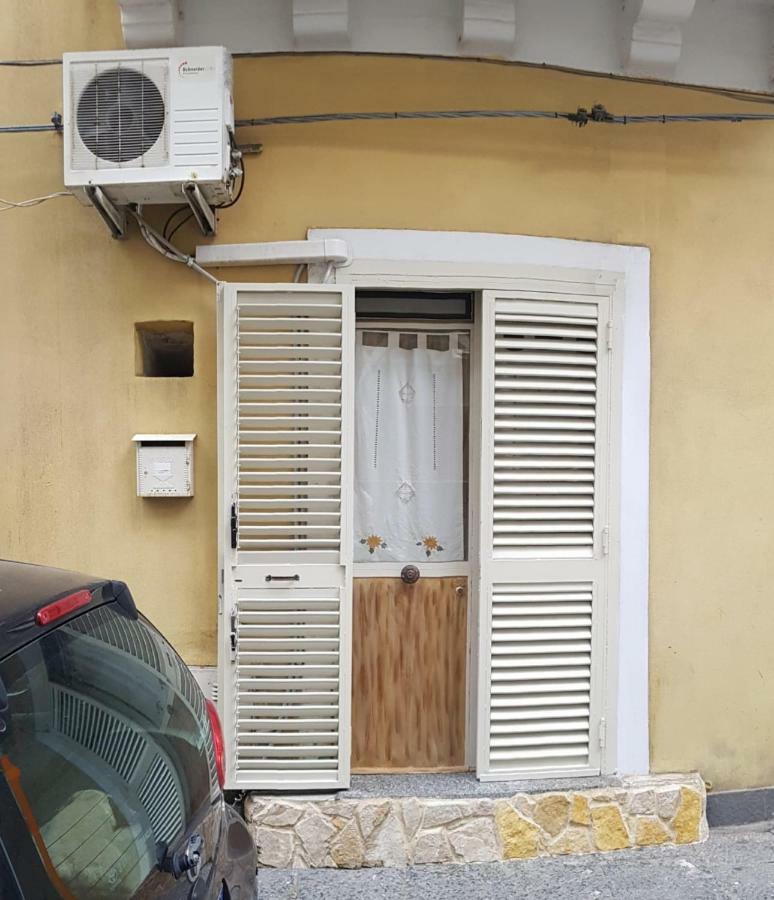 Giovanni S Little House Katanya Dış mekan fotoğraf